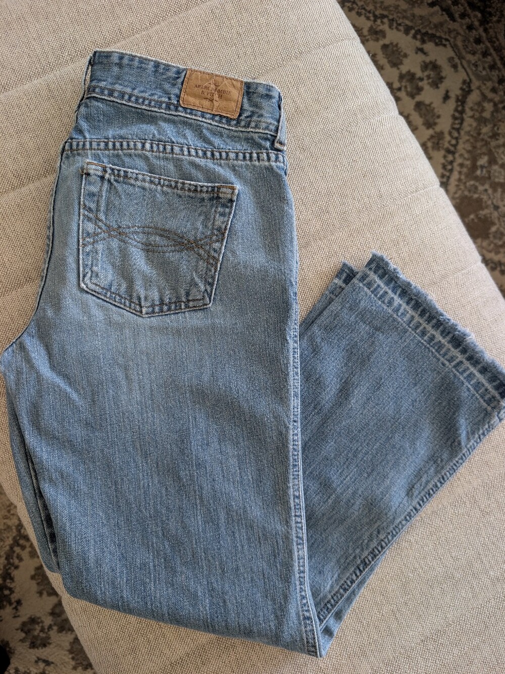 Abercrombie & Fitch Vintage Y2K Cropped Straight Leg Jeans | Low Rise | Size 4 R